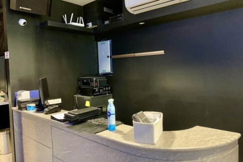 3 bedrooms Commercial property in Bangkok, Thailand No. 97154 3