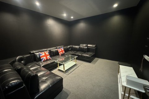 3 bedrooms Commercial property in Bangkok, Thailand No. 97154 8