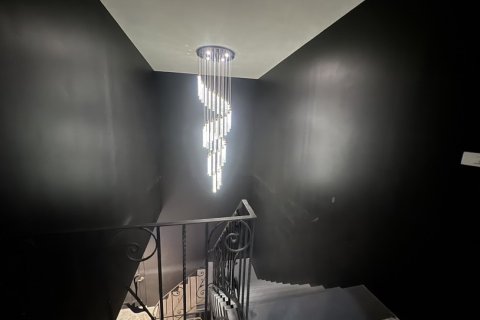 3 bedrooms Commercial property in Bangkok, Thailand No. 97154 9