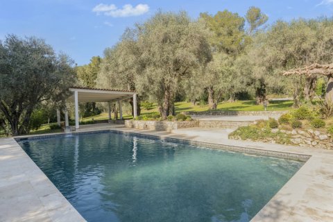 6 bedrooms Villa in Mougins, France No. 99803 4