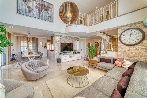 4 rooms Villa à Binh Duong, Vietnam No. 92513 4