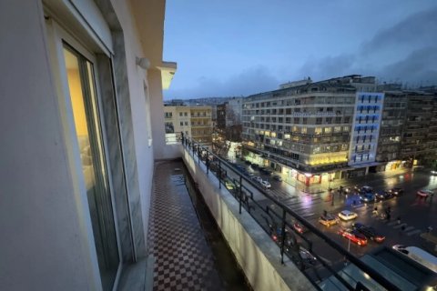 3 bedrooms Apartment in Thessaloniki, Greece No. 108545 3