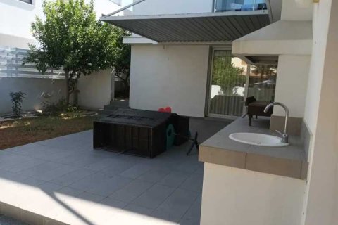 3 bedrooms House in Strovolos, Cyprus No. 75677 4