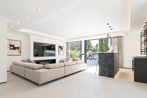 5 bedrooms Villa in Thuan Nam, Vietnam No. 27317 9