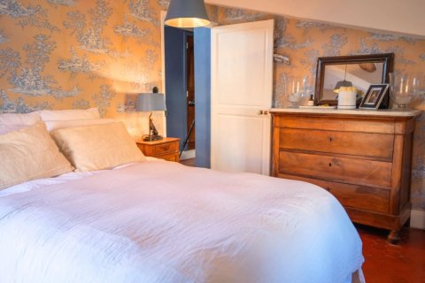 2 bedrooms House in Ramatuelle, France No. 79616 17