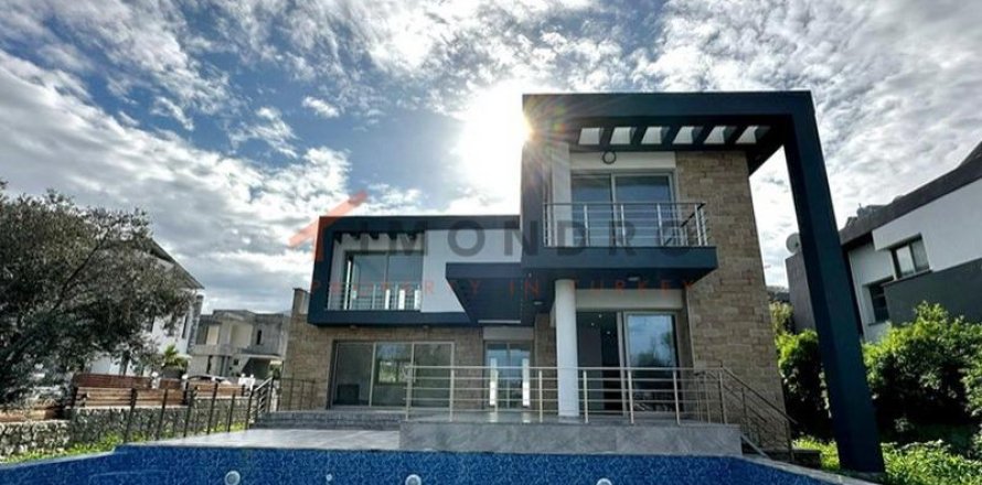 3 bedrooms Villa in Thanh Phu Dong, Vietnam No. 115528