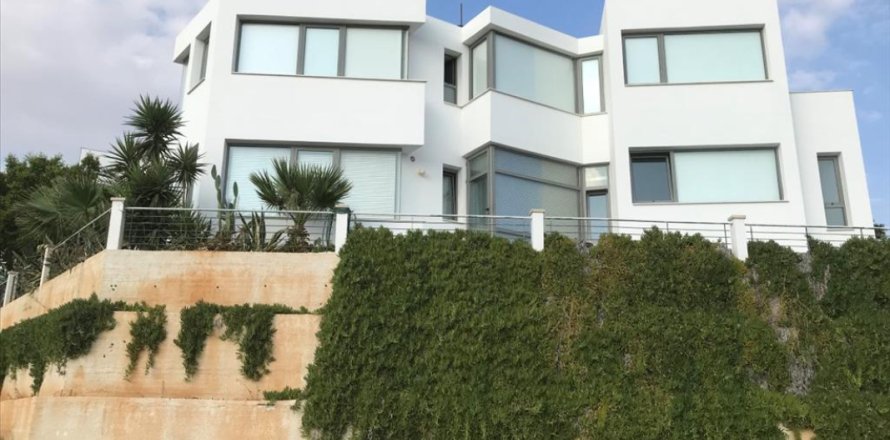 Studio Villa in Larnaca, Cyprus No. 105886