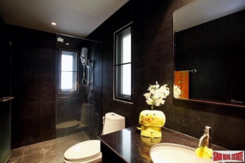 5 bedrooms Villa in Bang Tao, Thailand No. 95997 18