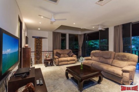 5 bedrooms Villa in Bang Tao, Thailand No. 95997 7