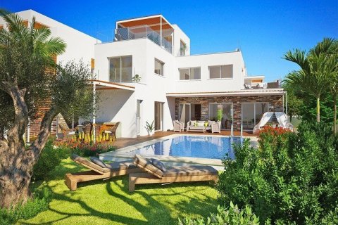 4 bedrooms House in Paphos, Cyprus No. 37334 2