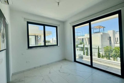 3 bedrooms House in Pernera, Cyprus No. 100498 11