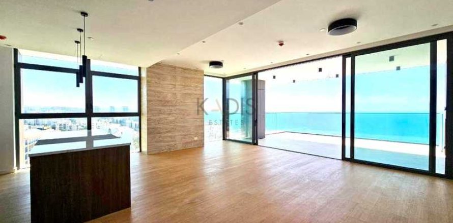 3 bedrooms Apartment in Agios Tychonas, Cyprus No. 78050