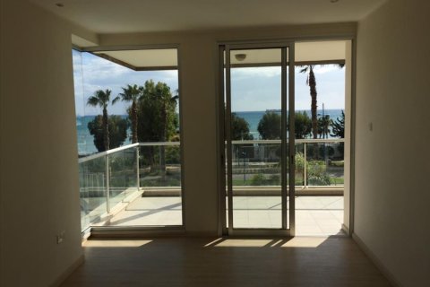 3 dormitorios Apartment en Limassol, Cyprus No. 105876 5