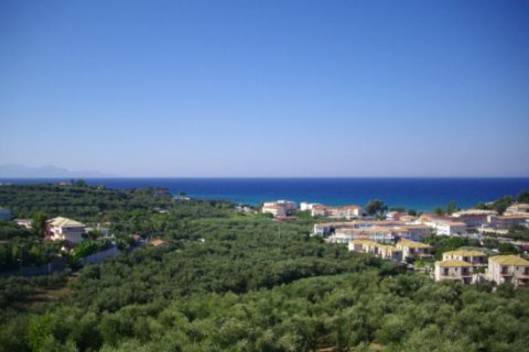 Land en Zakynthos, Greece No. 24612 1