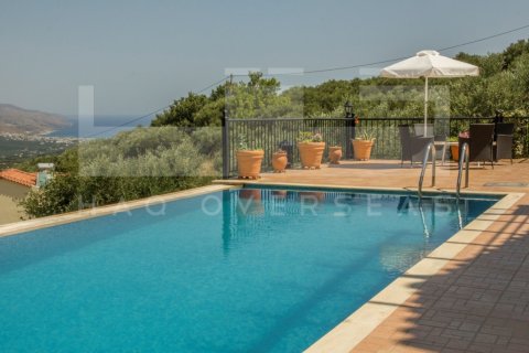5 bedrooms Villa in Crete, Greece No. 82954 1