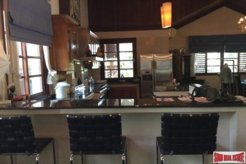 6 bedrooms House in Bangkok, Thailand No. 96010 18