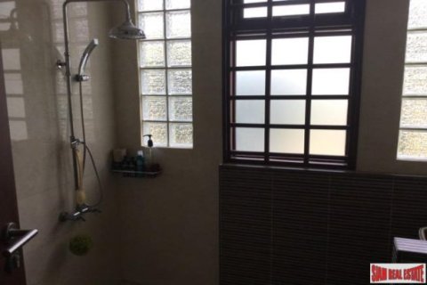 6 bedrooms House in Bangkok, Thailand No. 96010 14