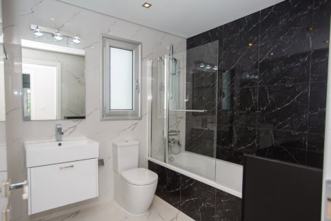 Вилла с 4 спальнями в Лимассол, Кипр №105460 13