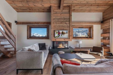 7 bedrooms House in Megeve, France No. 99879 3