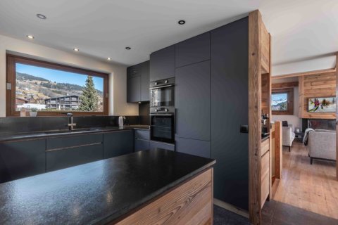 7 bedrooms House in Megeve, France No. 99879 8