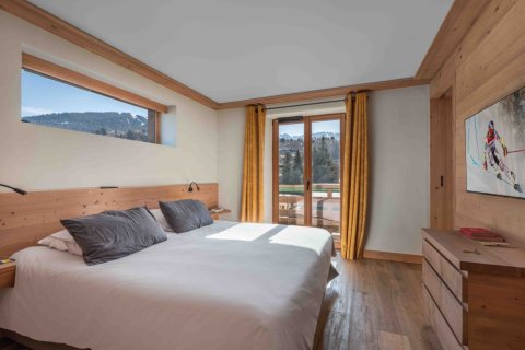 7 bedrooms House in Megeve, France No. 99879 12