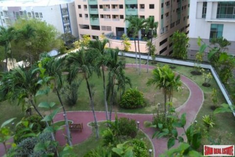 3 bedrooms Duplex in Bangkok, Thailand No. 95795 3