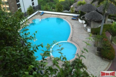 3 bedrooms Duplex in Bangkok, Thailand No. 95795 2