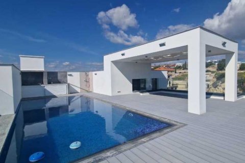 4 bedrooms Apartment in Mesa Geitonia, Cyprus No. 77434 1