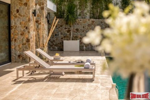 4 bedrooms Villa in Ko Samui, Thailand No. 96938 2