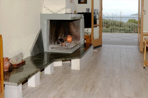 8 rooms Villa in Pelasgia, Greece No. 56503 4