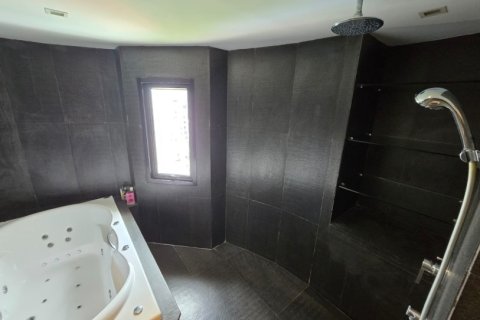 315m² House in Bangkok, Thailand No. 97329 15