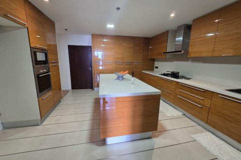 315m² House in Bangkok, Thailand No. 97329 7