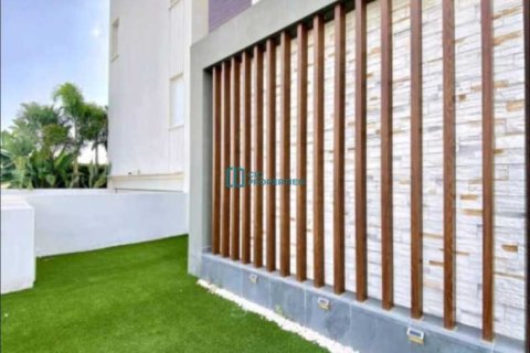 3 bedrooms Villa in Aradippou, Cyprus No. 79044 14