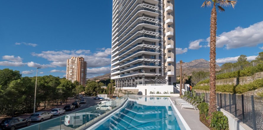 2 dormitorios Apartment en Benidorm, Spain No. 128615