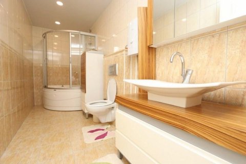 4 rooms Apartment in Nong Ha, Vietnam No. 18071 3