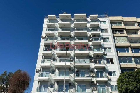 Квартира с 3 спальнями в Лимассол, Кипр №77423 3