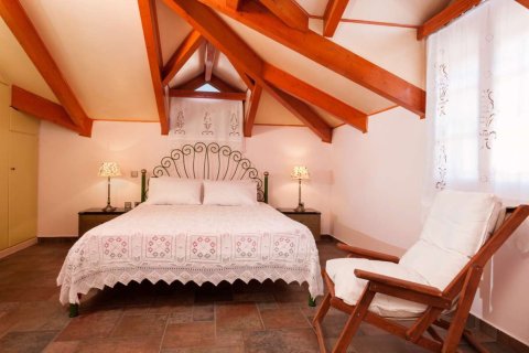 13 bedrooms House in Zakynthos, Greece No. 72743 20