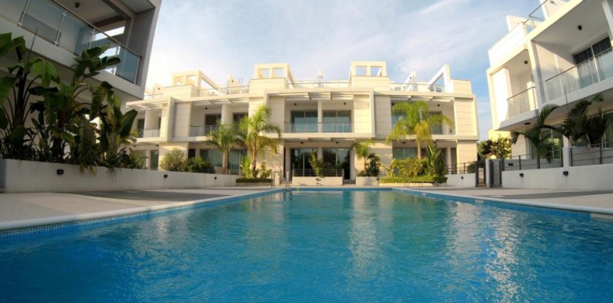 2 dormitorios Townhouse en Limassol, Cyprus No. 106184