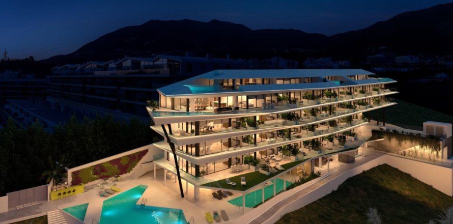 4 bedrooms Apartment in Fuengirola, Spain No. 126417