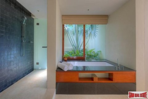 3 bedrooms Villa in Ko Samui, Thailand No. 96970 4