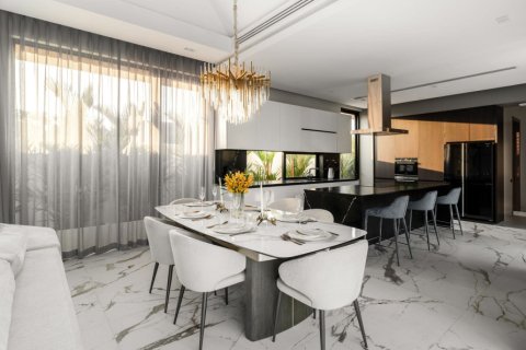 4 bedrooms Villa in Layan Beach, Thailand No. 96729 14