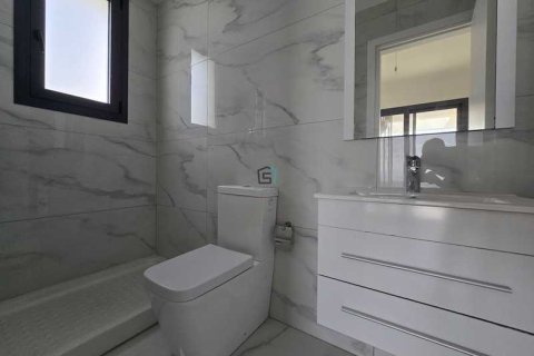 3 bedrooms Apartment in Agios Athanasios, Cyprus No. 74908 7