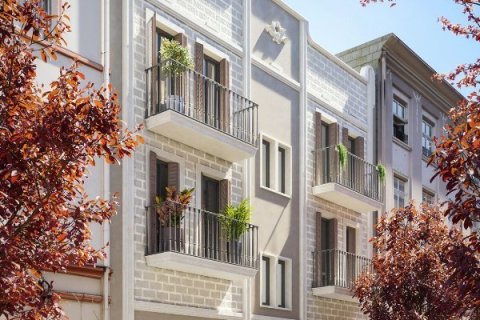 832m² Commercial property in Eixample, Spain No. 110839