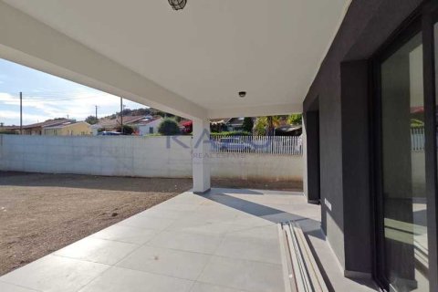 3 bedrooms Villa in Pyrgos, Cyprus No. 72198 5