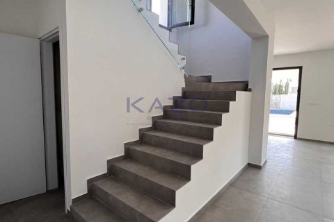 3 bedrooms Villa in Pyrgos, Cyprus No. 72198 14