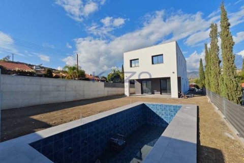 3 bedrooms Villa in Pyrgos, Cyprus No. 72198 2