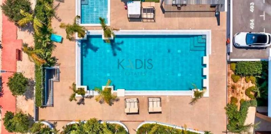 2 bedrooms Apartment in Limassol, Cyprus No. 80947