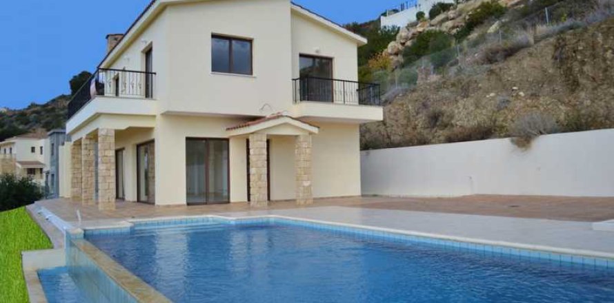 Вилла с 3 спальнями в Пейя, Кипр №84419