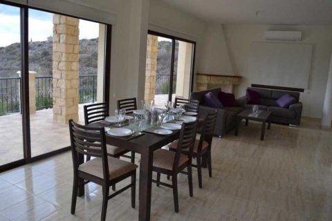 Вилла с 3 спальнями в Пейя, Кипр №84419 5