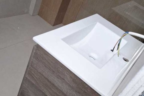 3 bedrooms Apartment in Athens, Greece No. 107939 2